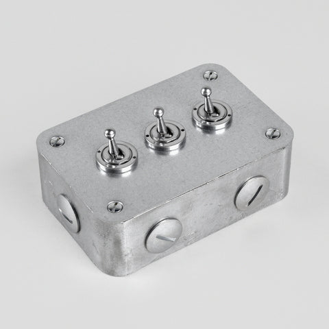 Galvanised 3 Gang Toggle Switch - 2 Way