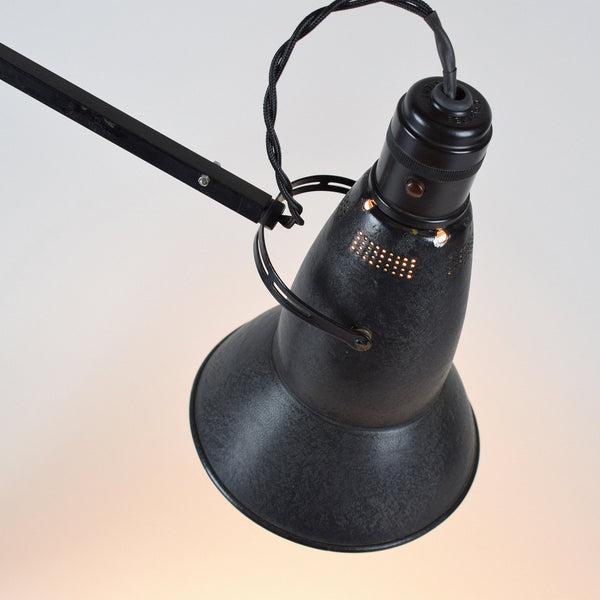 THREE STEP ANGLEPOISE