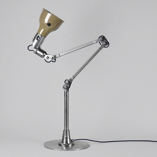 MEK ELEK TASK LAMP