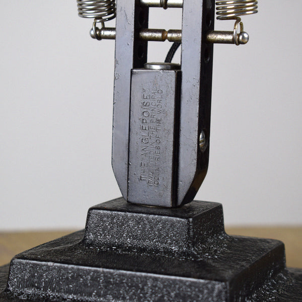 THREE STEP ANGLEPOISE